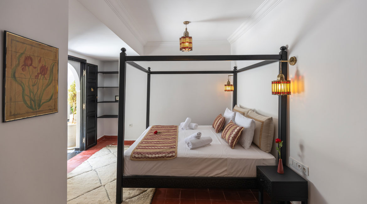 Luxury riad in Medina Marrakech with traditional patio