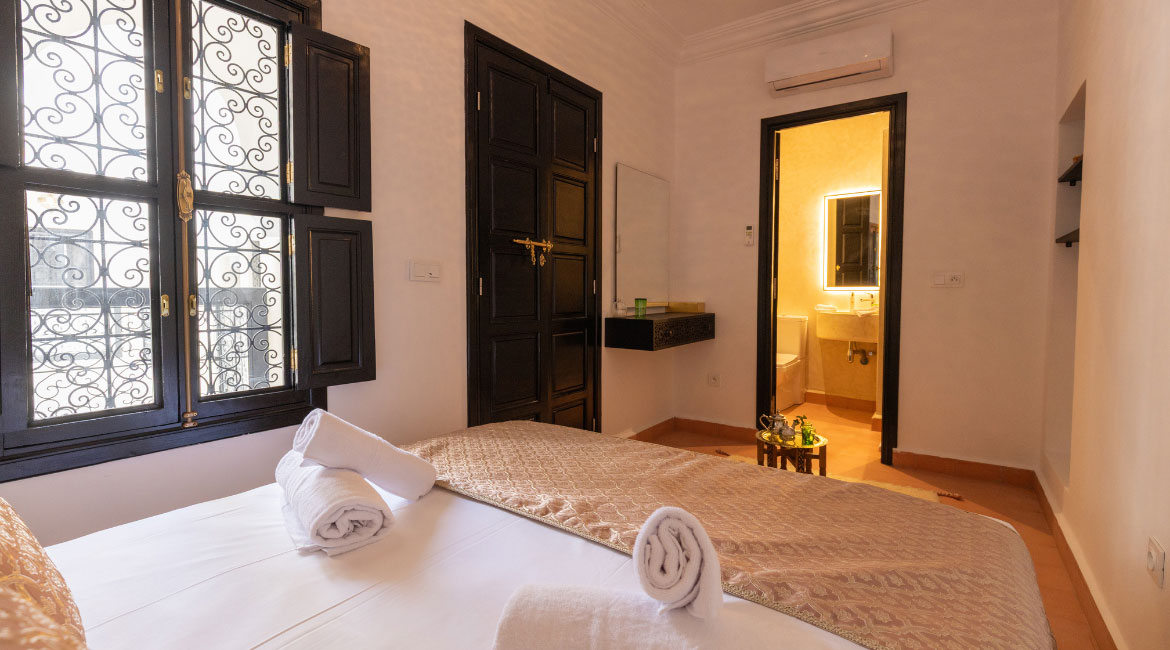 Luxury riad in Medina Marrakech with traditional patio